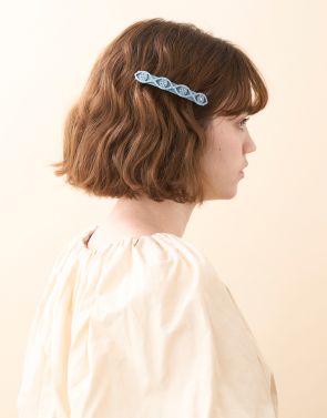 FAUX-MIROIR