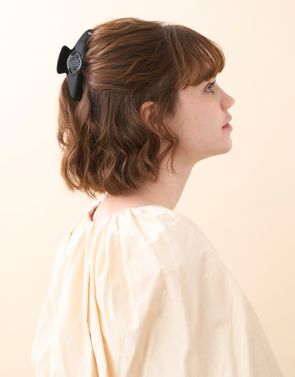FAUX-MIROIR