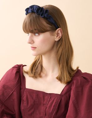 ALEXANDRA IN BLUE