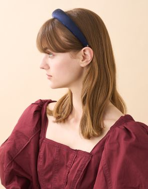 ALEXANDRA IN BLUE