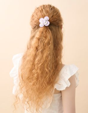 INGÉNUE